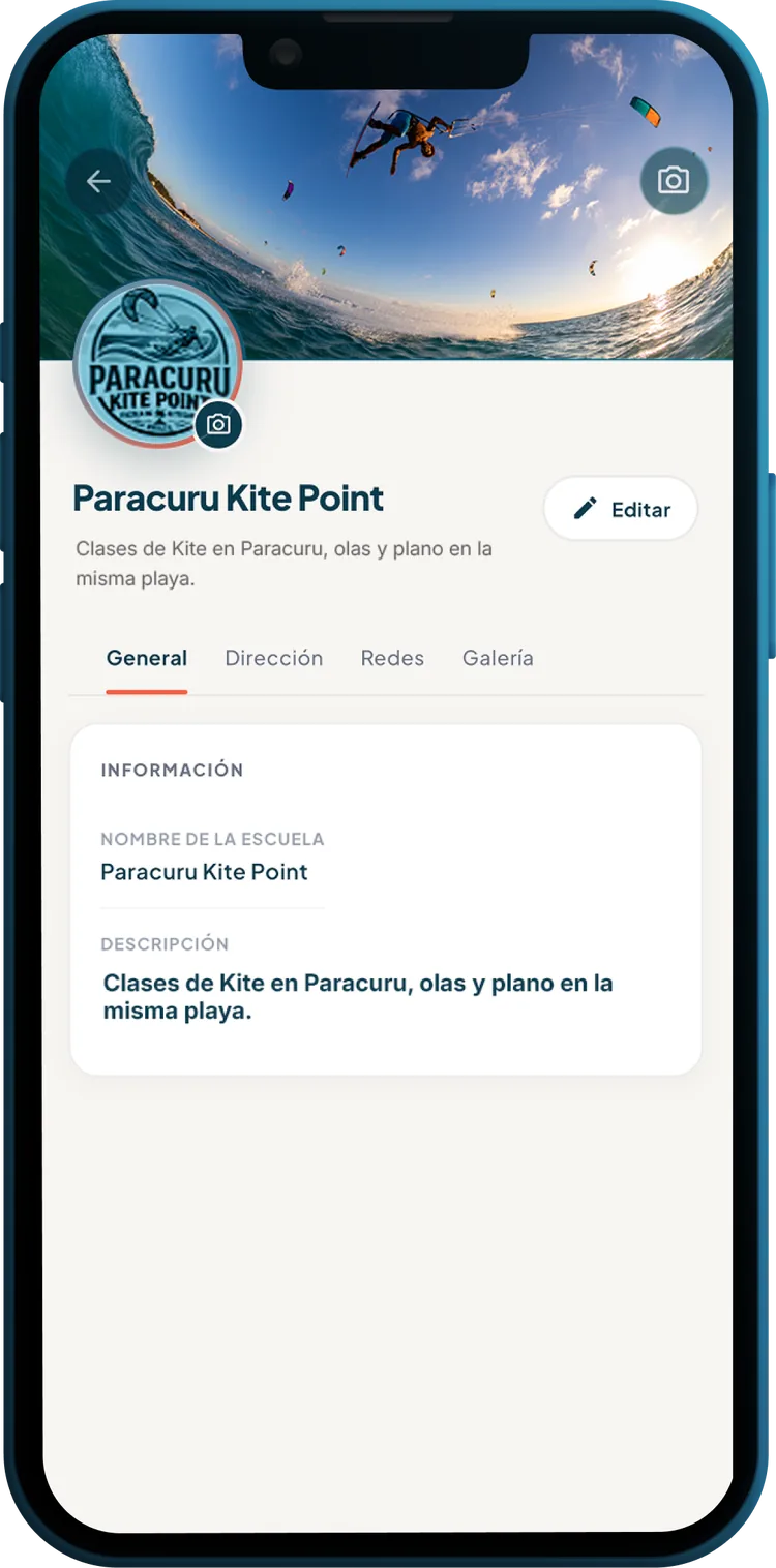 Página de la escuela con portada y galería